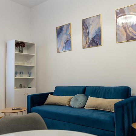 Poema Apartment Oradea Bagian luar foto