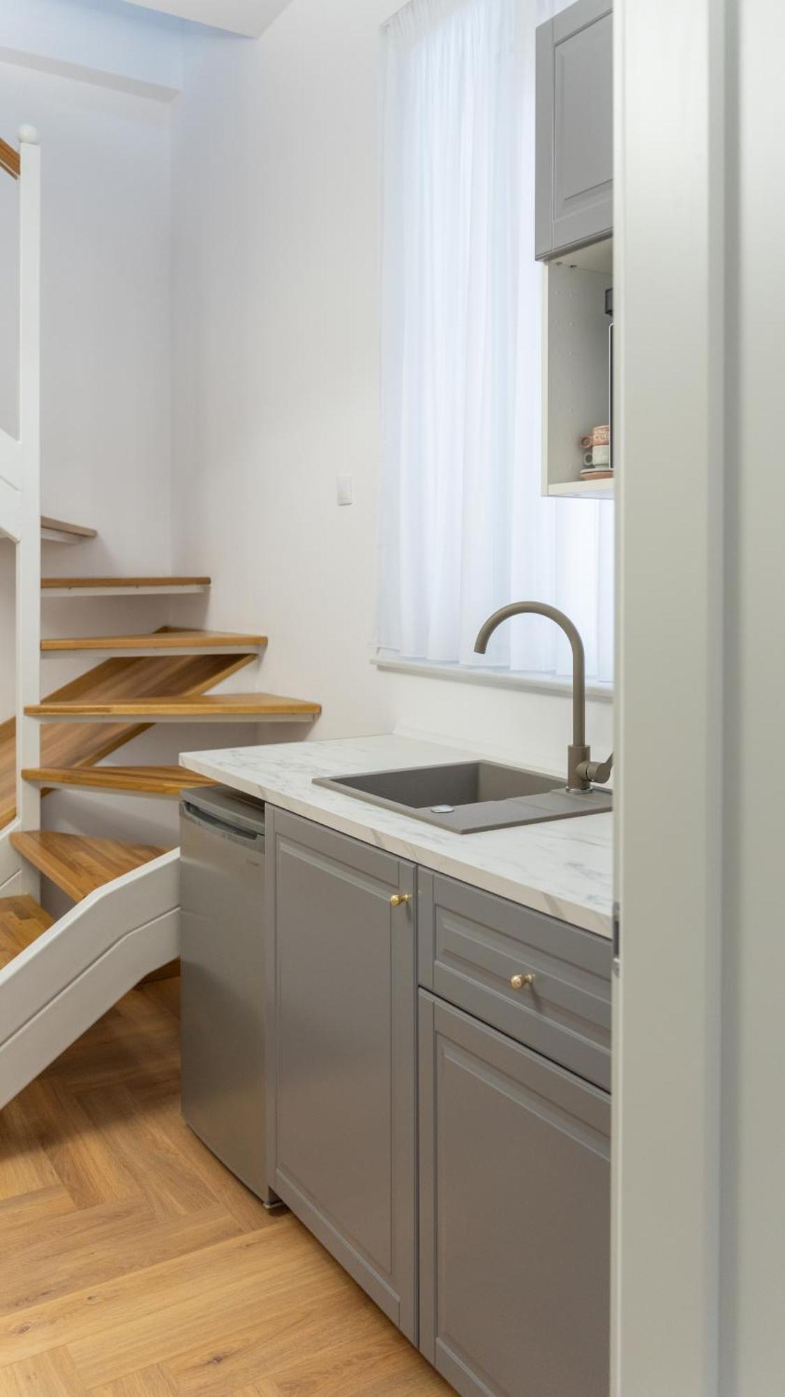 Poema Apartment Oradea Bagian luar foto