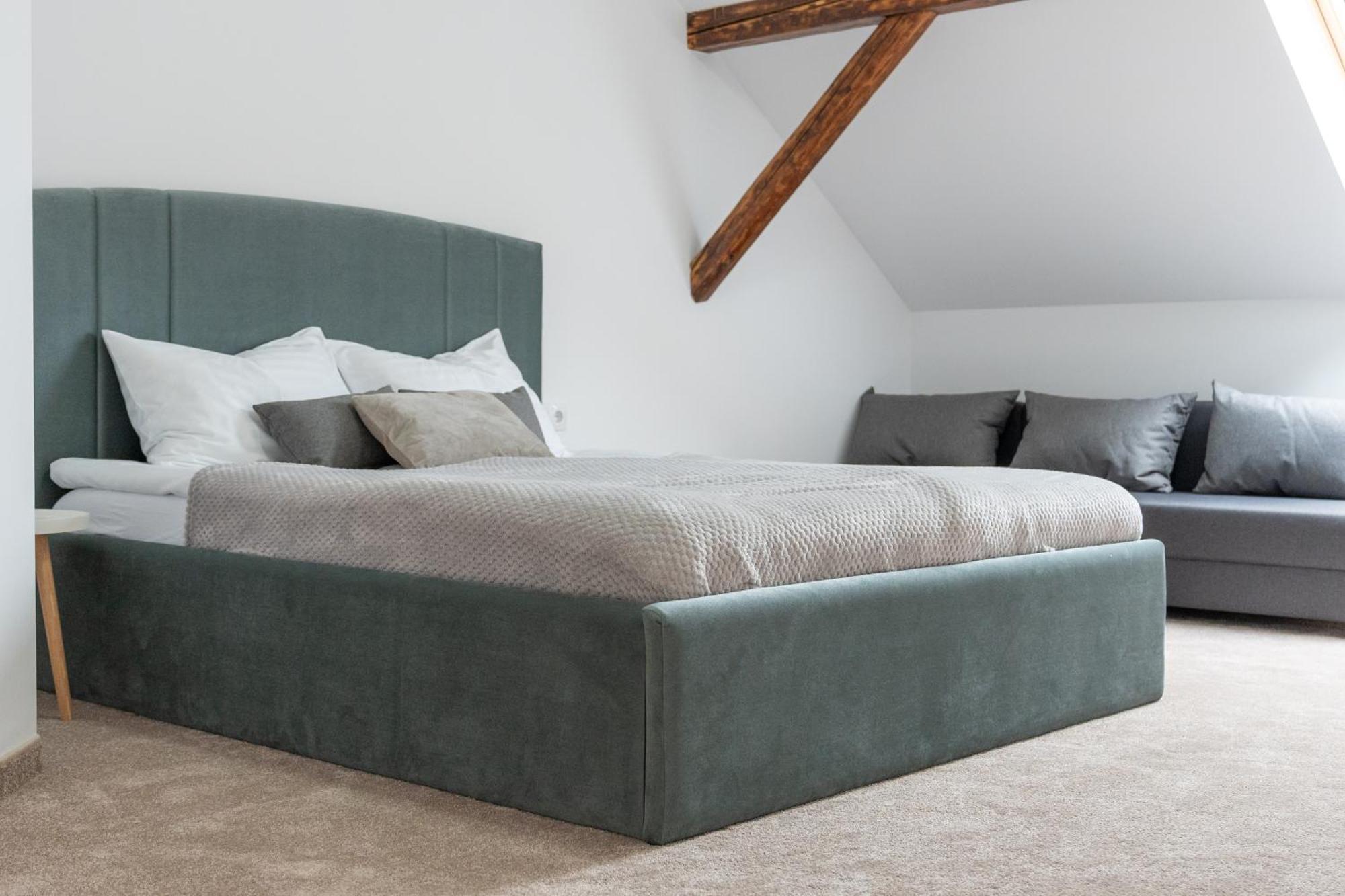 Poema Apartment Oradea Bagian luar foto