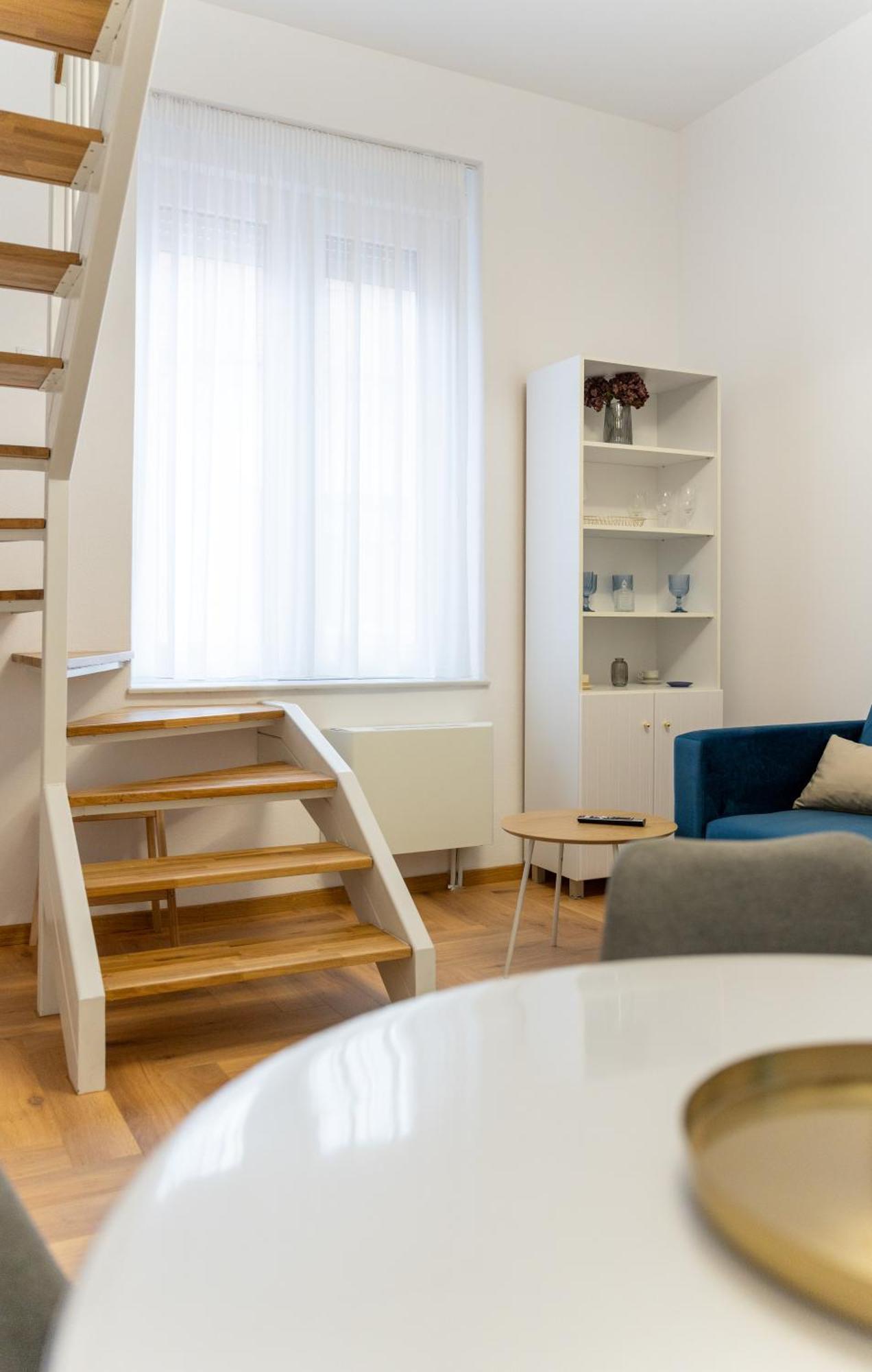 Poema Apartment Oradea Bagian luar foto